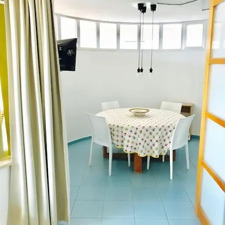 Nicola's House Hotel 3*