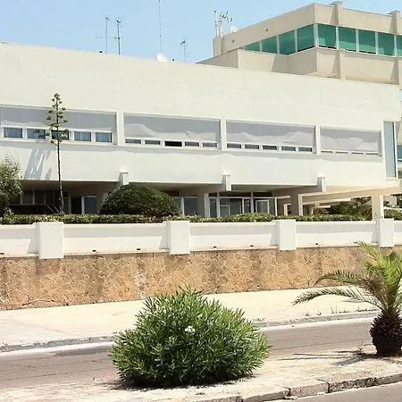 Nicola's House Hotel